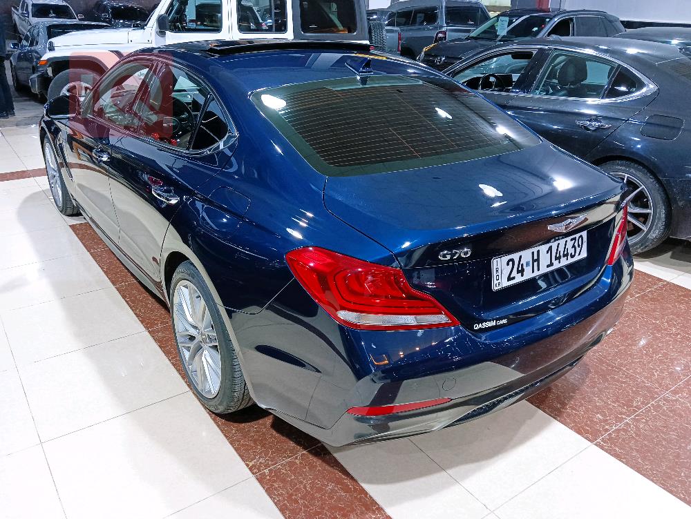 Genesis G70